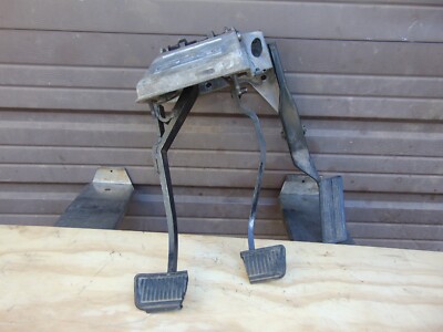 1994-97 Dodge Ram Clutch / Brake / Gas Pedal Assembly NV4500 2nd Gen