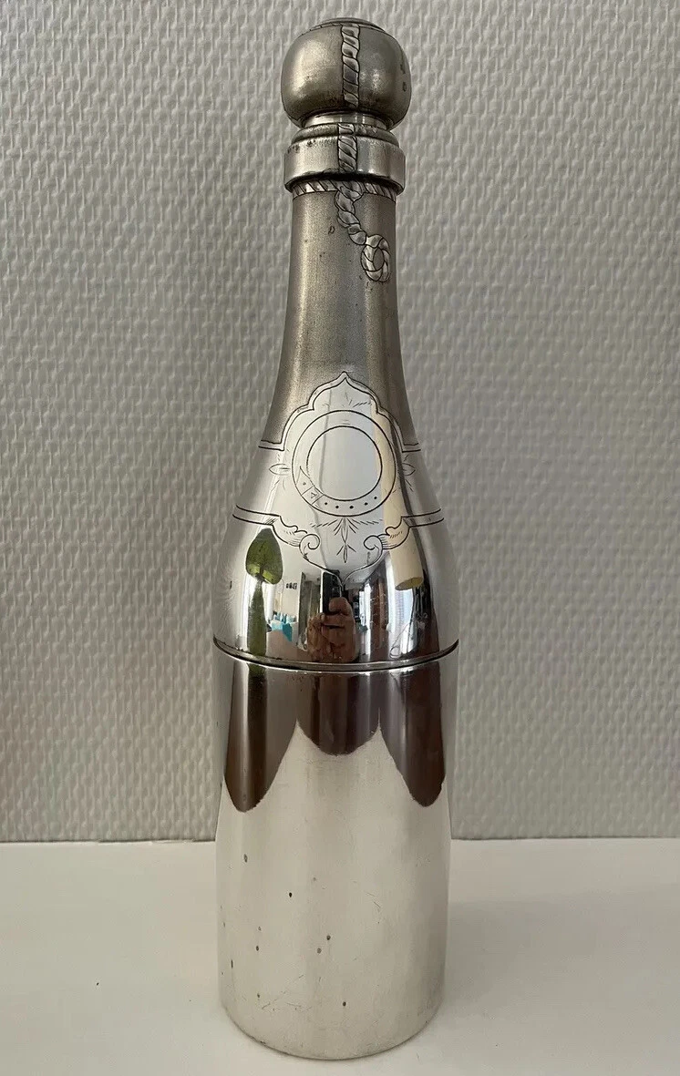 Grand Shaker De Cocktail En Métal Argenté - Hauteur 22cm, à Astiquer, Vintage #1744