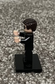 LEGO Marvel Super Heroes: Avengers - Agent Coulson Minifigure Set 76077