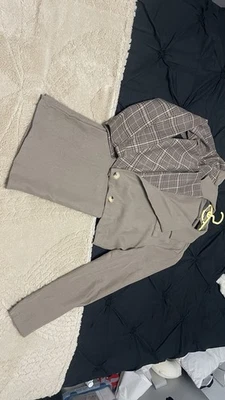 Tailleur pantalon beige + blazer à carreaux – Taille L (Shein) - Photo 1/4