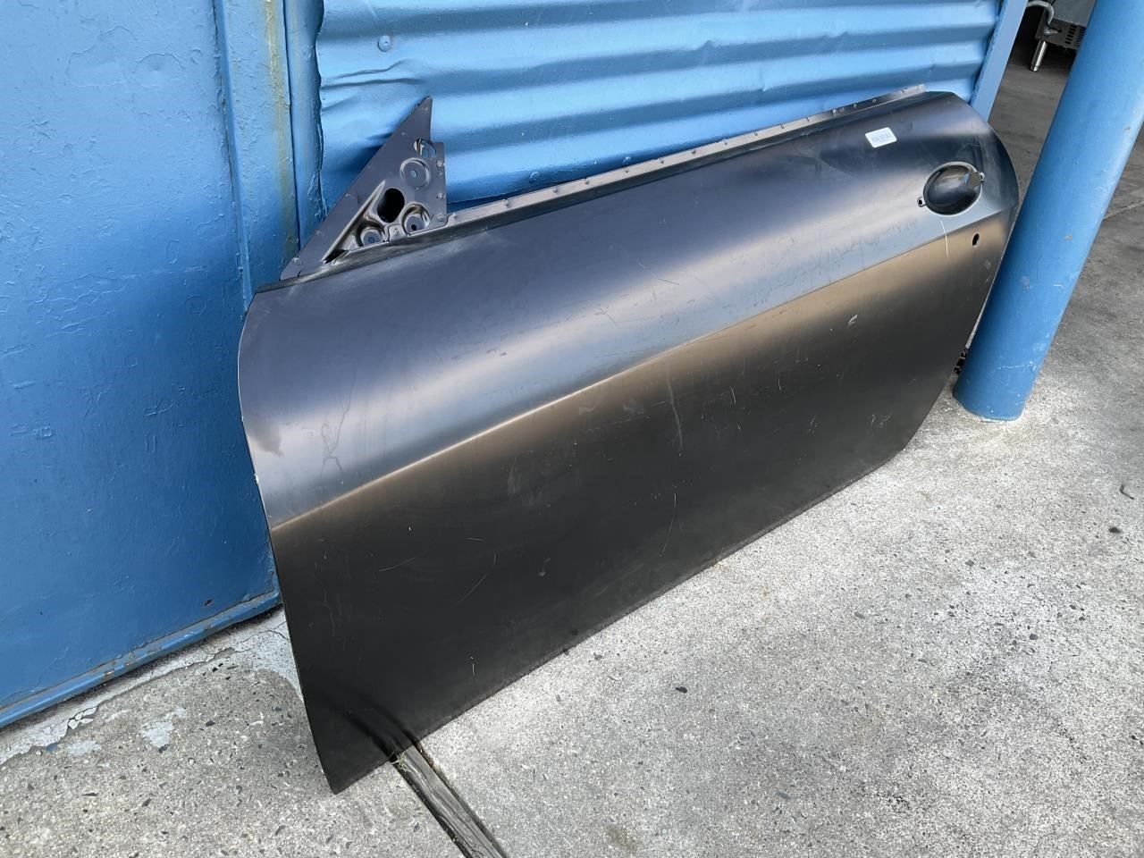 08-14 Maserati Granturismo Exterior Front Left Driver Door Shell Q