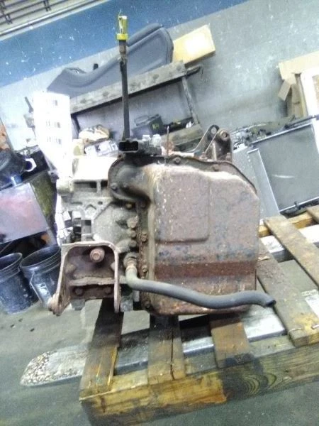 05-06 Ford Escape transmisión automática VIN Z 8º dígito C4DE 2,3 litros  Foto 2 de 4