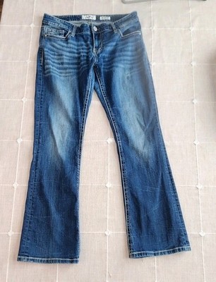 Daytrip Virgo Boot Cut Jeans Women s Size 29L Distressed Blue Denim Mid Rise