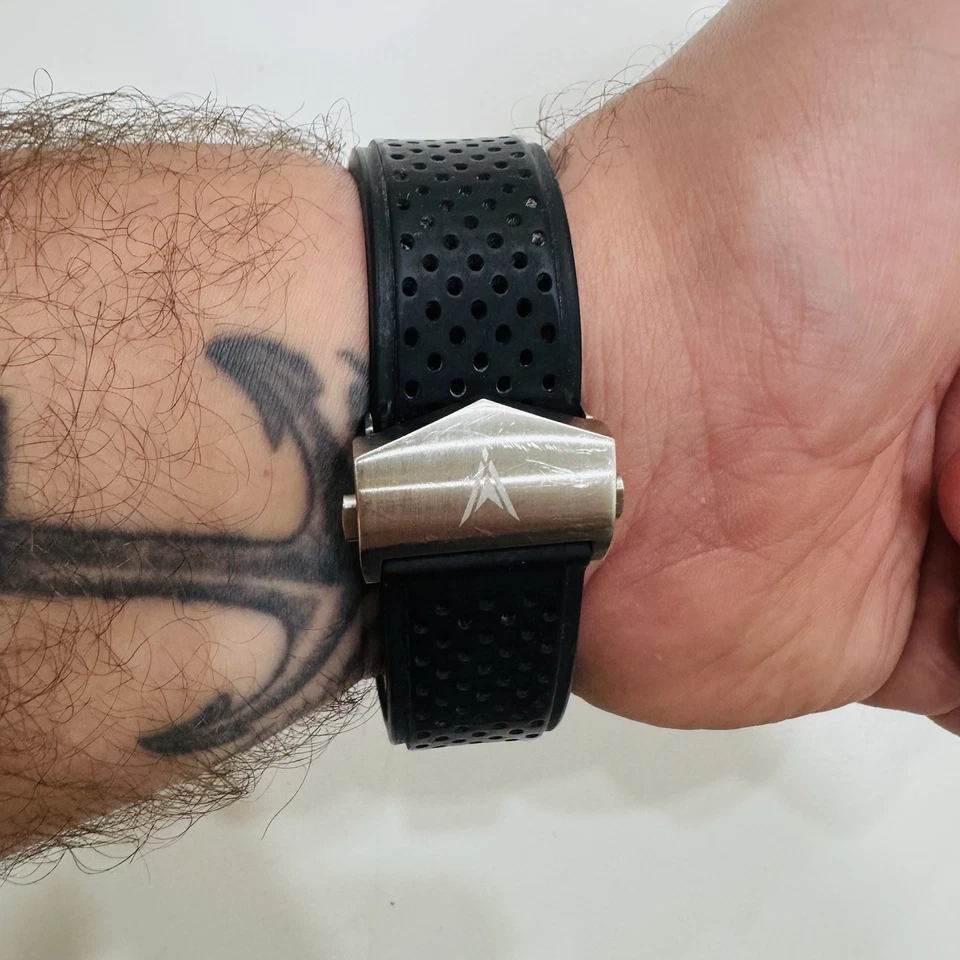 Reloj Cronógrafo Hombre Rogue en Acero Inoxidable 43mm, 100mm Resistente al Agua Foto 3 de 4