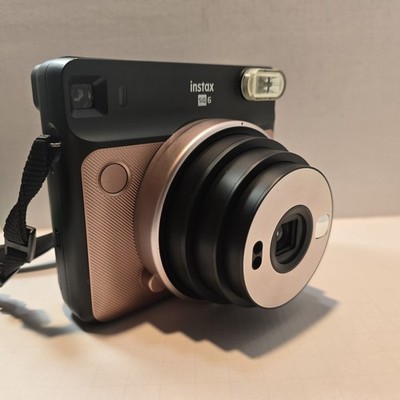 Fujifilm instax SQUARE SQ6 Instant Film Camera. Tested. From Canada  . 