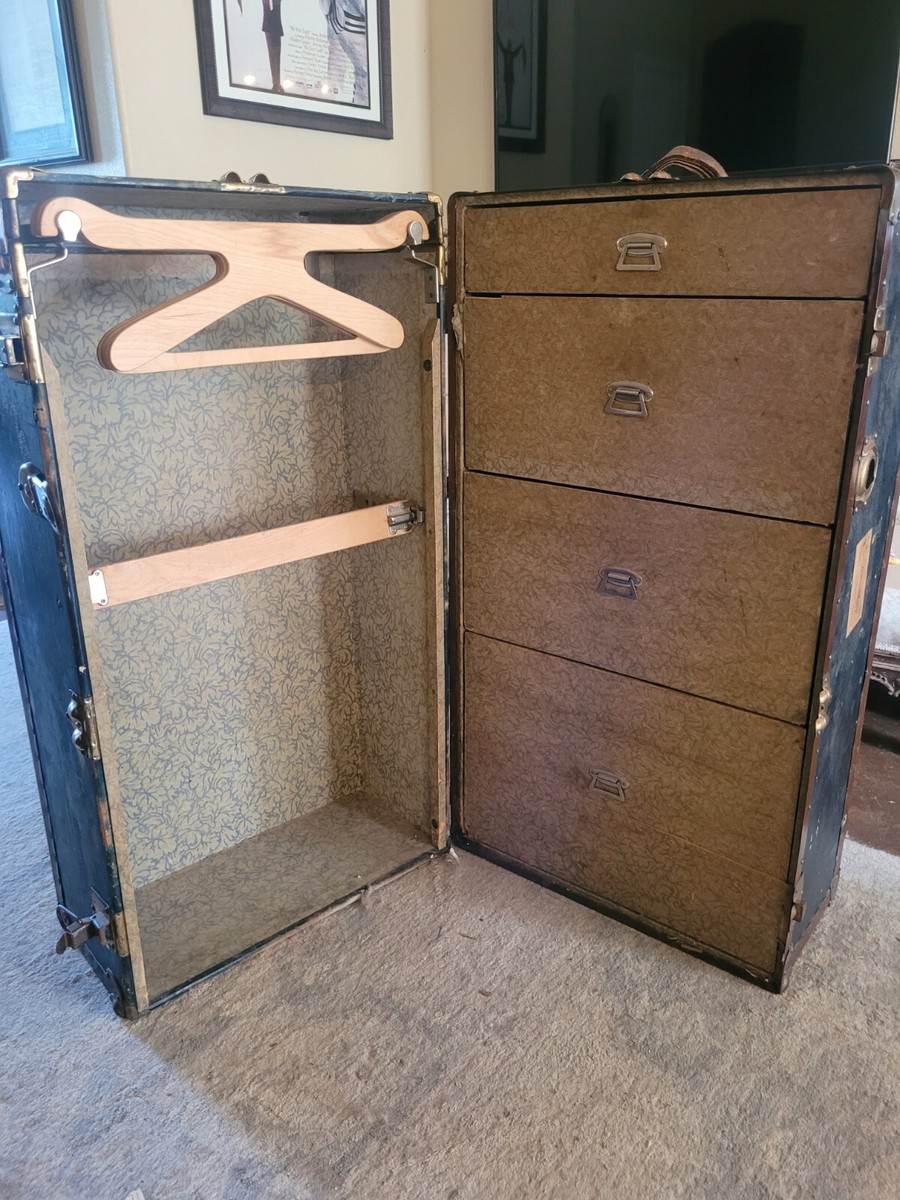 Antique VTG 1900s Standing Wardrobe Steamer Trunk W Hangers And