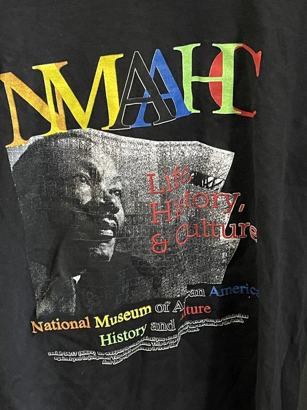 NATIONAL MUSEUM OF AFRICAN AMERICAN HISTORY - BLACK LARGE T-SHIRT MLK