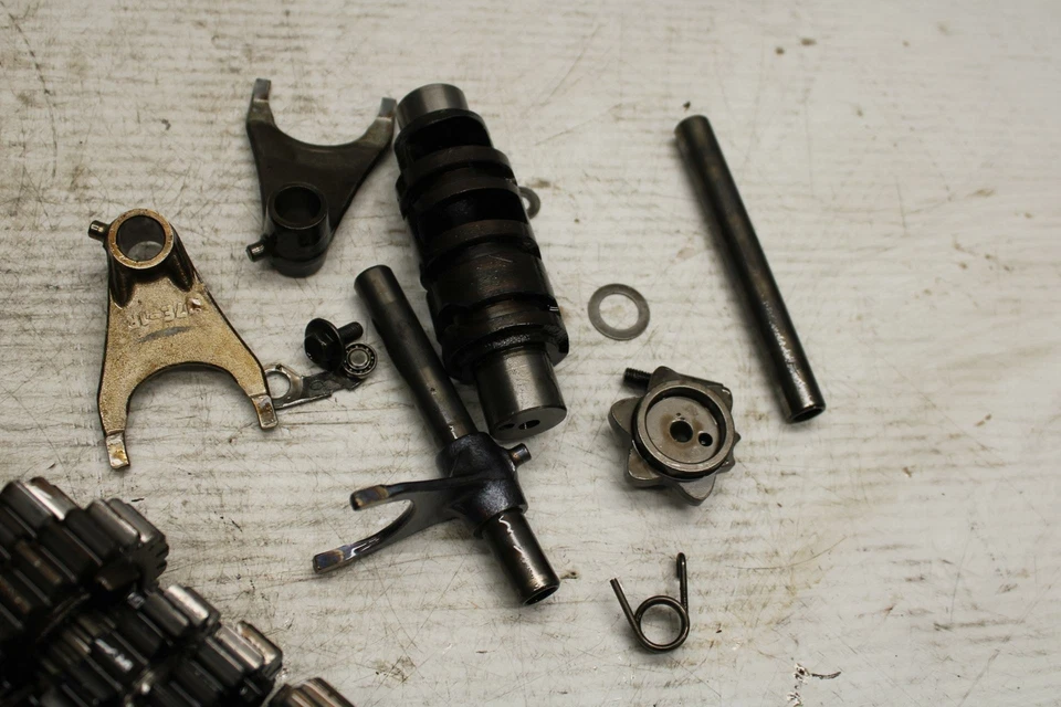 03-05 SUZUKI SV1000 MOTOR TRANSMISIÓN TRANNY ENGRANAJES BB296 Foto 3 de 4