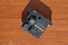 Mercedes Benz W211 sedan door control unit control unit rear right 2118704126