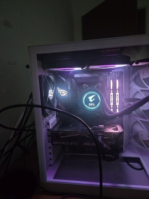 High End Gaming PC  Wassergekühlt Lieferung persönlich inkl aufbau  400km