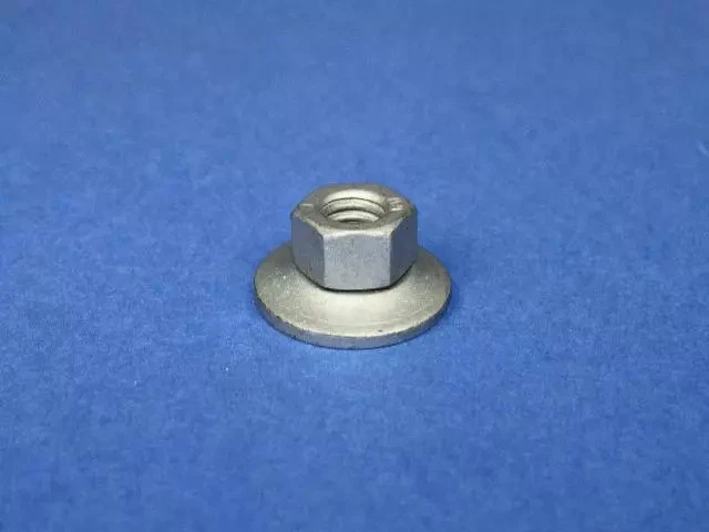 Tuerca hexagonal y arandela originales Mopar 6104725AA Foto 3 de 4