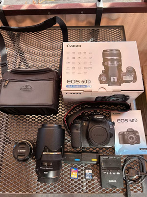 Canon EOS 60D + 50mm & 70 300mm Objektiv und Tragetische + OVP