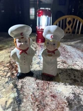1998 Campbells Kids Salt and Pepper Shakers 5.5 inches tall