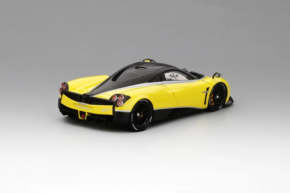 True Scale 1/43 PAGANI HUAYRA PACCHETTO TEMPESTA 2016 GIALLO GINEVRA - Immagine 3 di 4