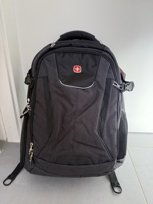 SwissGear ScanSmart Laptop-Rucksack mit USB & TSA-Funktion   Neu & unbenutzt