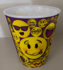 MCDONALDS  LENTICULAR HOLOGRAM MCDONALDS HAPPY FACE CUP