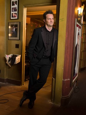 Studio 60 On The Sunset Strip Matthew Perry as Matt Albie TV Old Photo 4