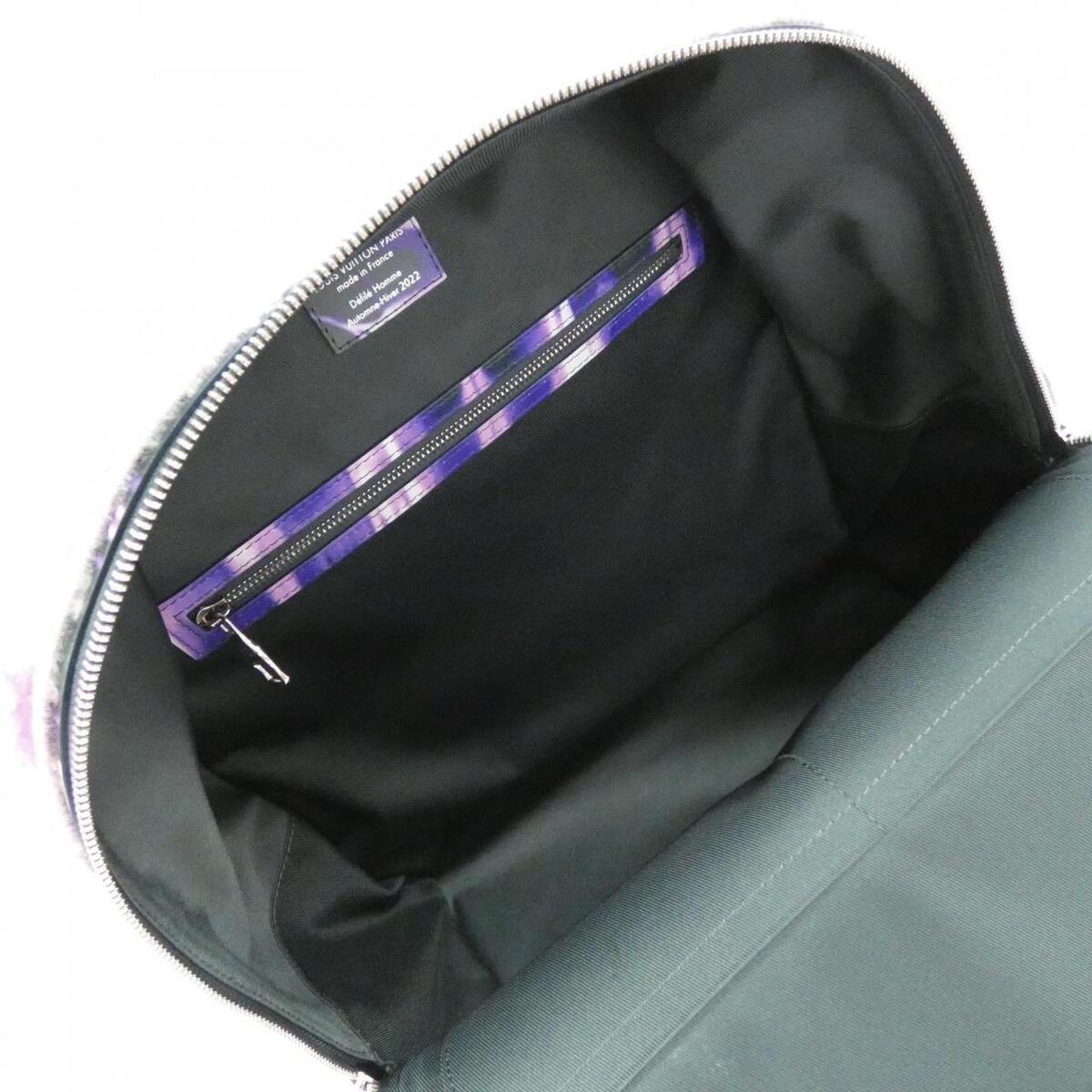 Authentic LOUIS VUITTON Back Pack Multi-Pocket M20910 Authentic LOUIS VUITTON Back Pack Multi-Pocket M20910