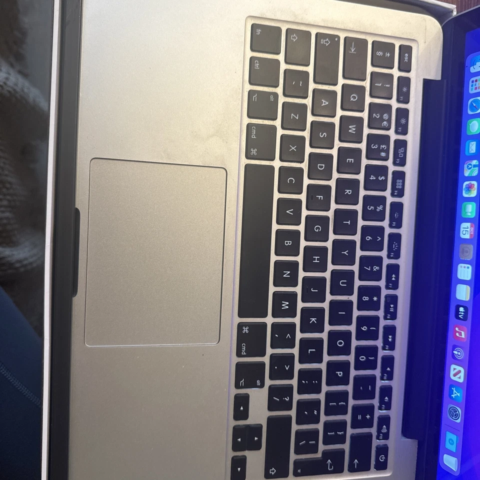 USED Apple MacBook Pro 13" (128GB SSD, Intel Core i5 5257U, 2.70 GHz,8GB) Laptop, photo 4 of 5