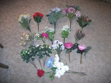 Kunstblumen Konvolut Sträuße und ein paar einzelne Blumen Look!