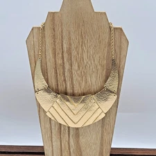 Chico’s ZEN Matte Gold Bib Necklace w/ Geometric Ribbed Accents 12-16"