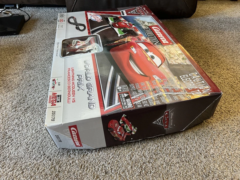 Carrera Evolution, CARS 2!  Disney Pixar, Gran Premio Mundial. ¡¡Excelente estado!!! Foto 3 de 4