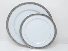 Noritake Fine Porcelain Crestwood Platinum Set of 2, Dinner Plate/Salad Plate