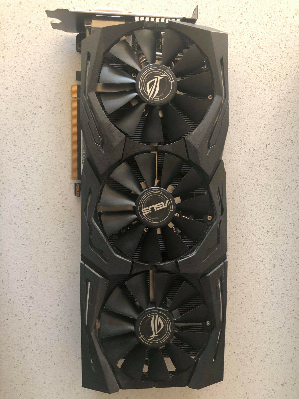 ASUS ROG-STRIX-GTX1080TI-O11G-GAMING GeForce OC Editon 11GB OC