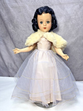 Pretty Mary Hoyer 18