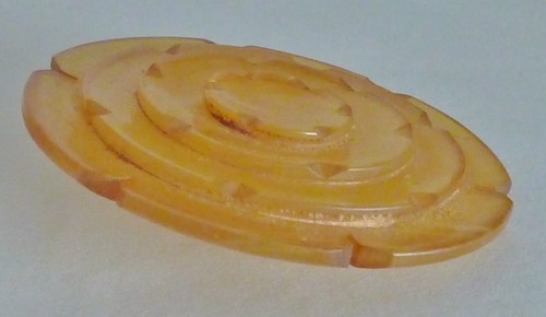 VINTAGE c1930s+ translucent butterscotch BAKELITE BUTTON Simichrome tested 2" - Picture 6 of 7