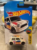 2016 Hot Wheels #193 HW Art Cars 3/10 Morris Mini Weiß 5-Speichen-RäDer