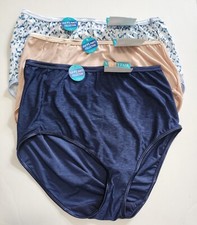3 Vanity Fair Illumination Brief Panty Multi 13109 Sz 9/2XL - NWT