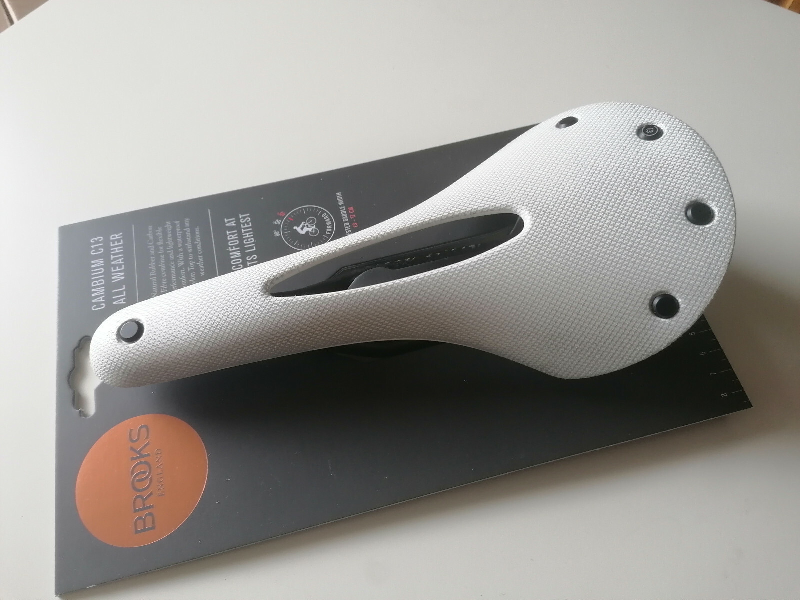 Купить Brooks C13 Sattel 132mm 13,2 CARBON CARVED silver на Аукцион DE из  Германии с доставкой в Россию, Украину, Казахстан