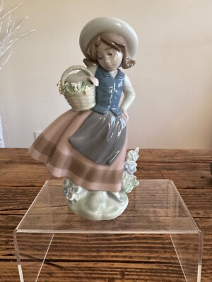 LLADRO ''Süßer Duft'' 5221 Mädchen mit Blumenkorb Figur sehr guter Zustand