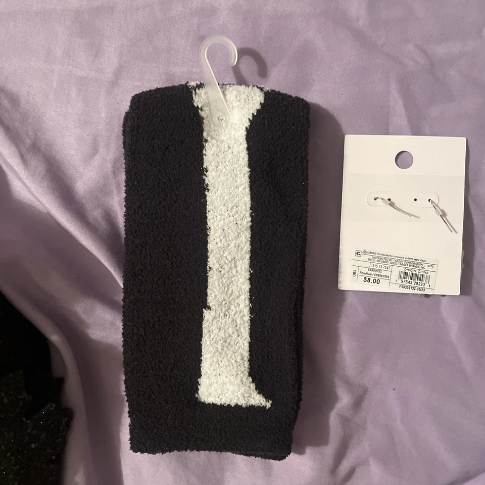 Hyde & EEK! Women's Sz 4-10 Skeleton Halloween Crew Socks + Earrings LOT - Image 4 of 4