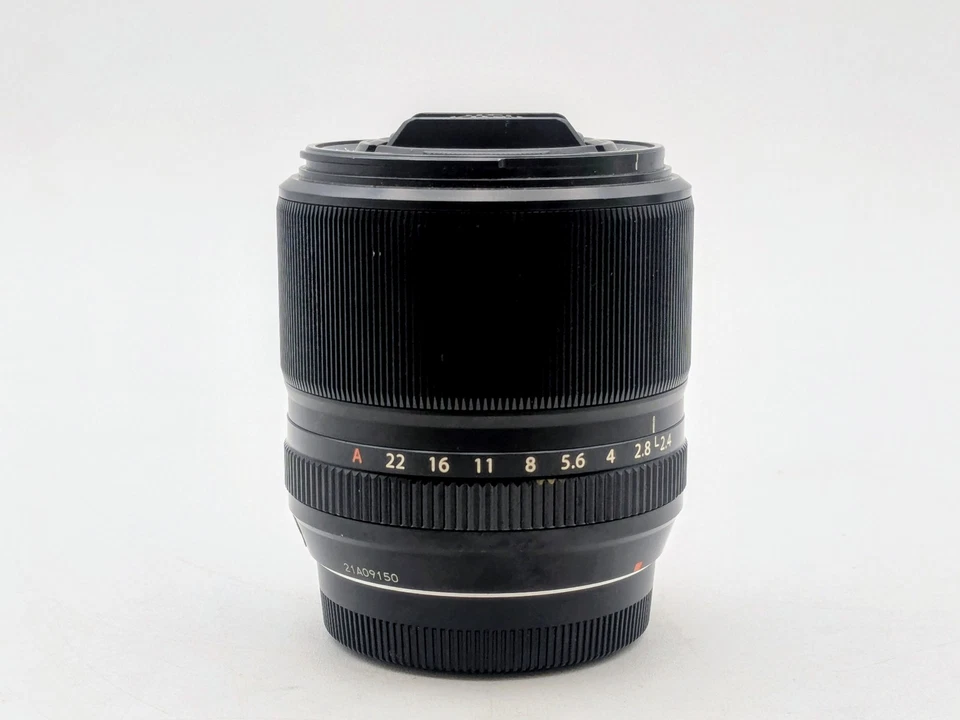FUJIFILM XF 60mm f/2.4 R Macro Lens w/ lens hood - Image 4 of 4