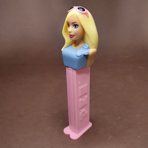 Pez BARBIE with sunglasses - Picture 4 of 5