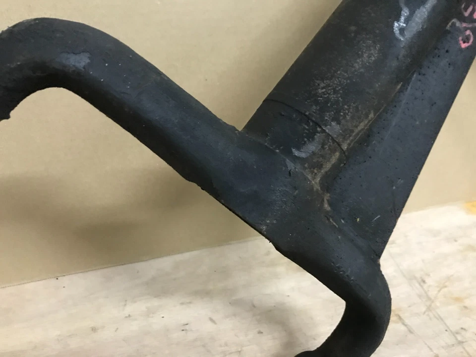 ASTON MARTIN DB7 VANTAGE DRIVERS TRASERO O/S BRAZO INFERIOR 1999 2000 2001 - 2003 B105 Foto 4 de 4