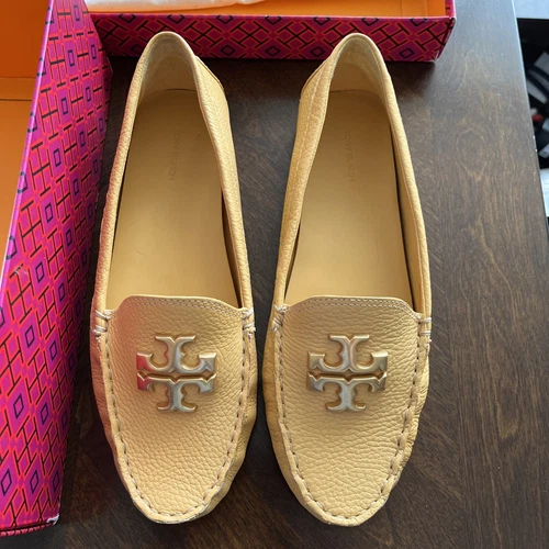 New Tory  Burch Tumbled Leather Yellow Loafers Size 10 1/2 M