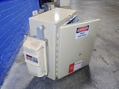 RELIANCE ELECTRIC SP500 1 HP 3 PH EASY CLEAN PLUS AC DRIVE COMPLETE UNIT