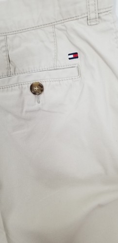 Tommy Hilfiger Men's Khaki Flat Casual Short Size 36 - Picture 3 of 7