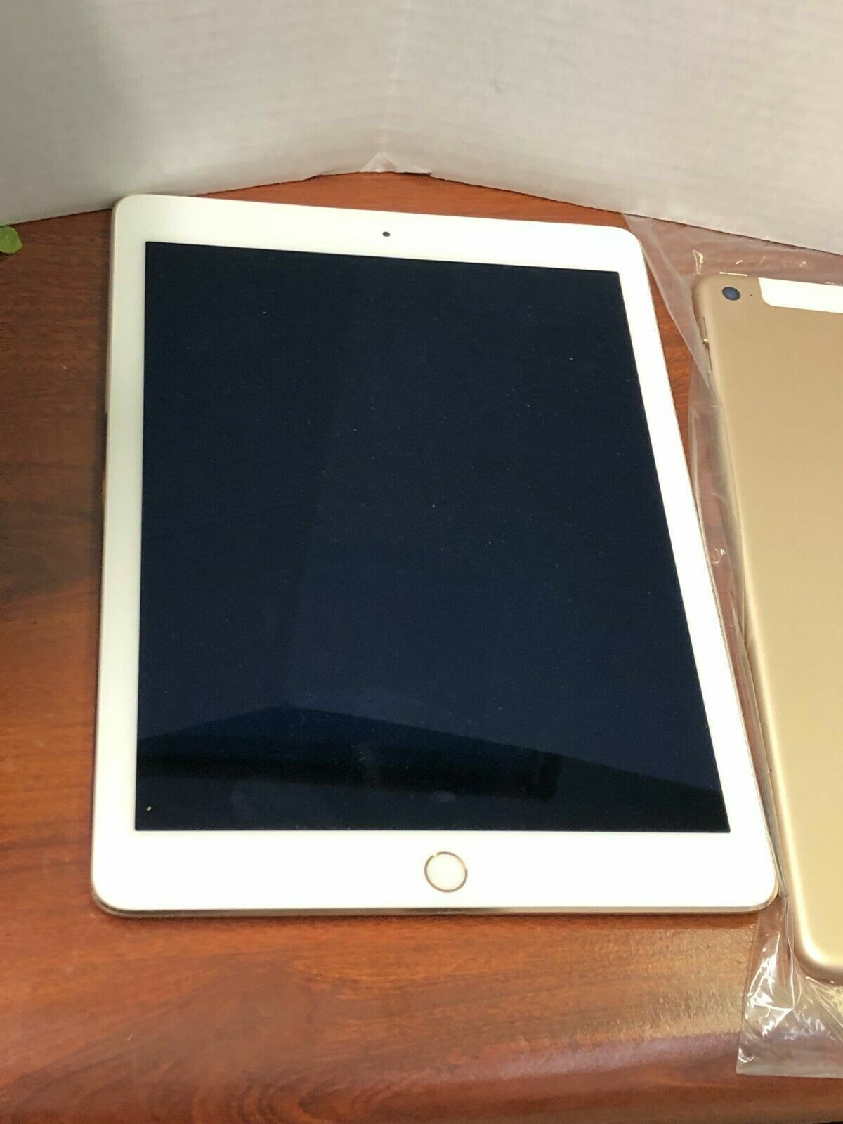 PC/タブレット値引 iPad Air2 Wi-Fi + Cellular 128GB GOLD