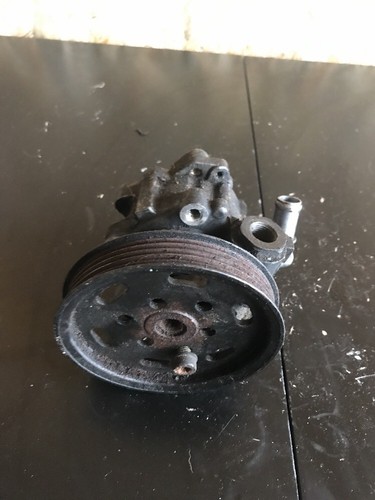 Servolenkungspumpe 8D0145155Q für Audi A4 1.9 Tdi oder VW Passat