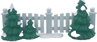 Department 56 Frosty Tree-Lined Picket Fence Snow Village 5207-8 Metal Accessory