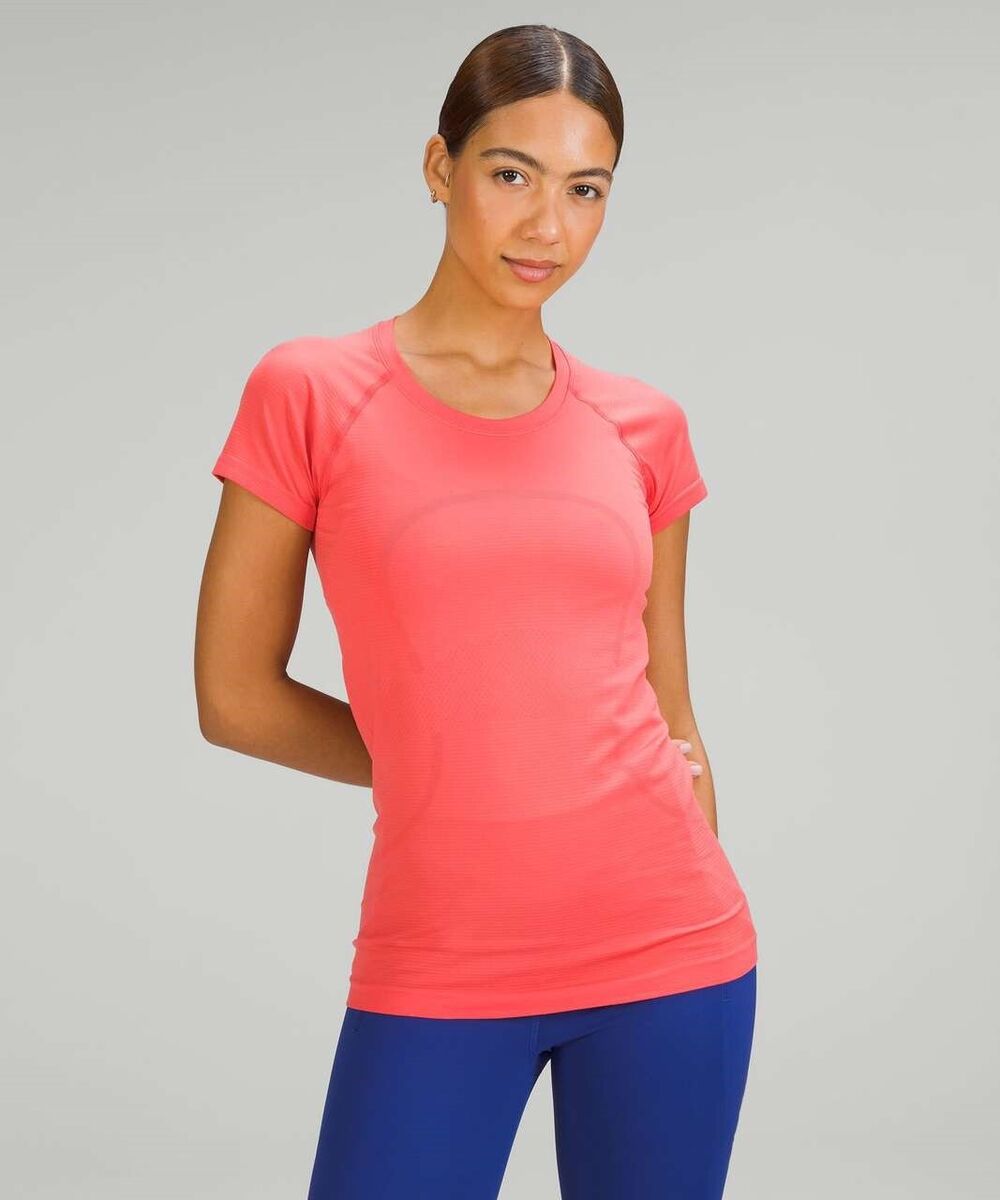 NEW LULULEMON Swiftly Tech 2.0 Short Sleeve Top 0 2 4 Pale NEW LULULEMON Swiftly Tech 2.0 Short Sleeve Top 0 2 4 Pale