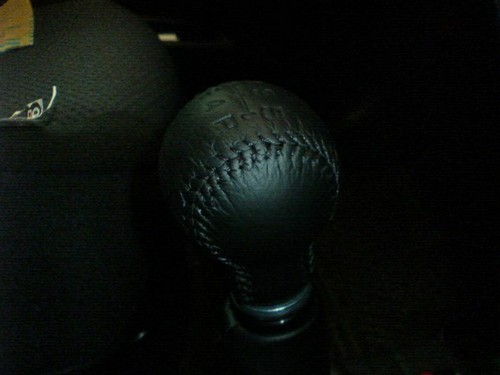MITSUBISHI Genuine LEATHER SHIFT KNOB Speed MN107671XB F/S - Picture 2 of 2