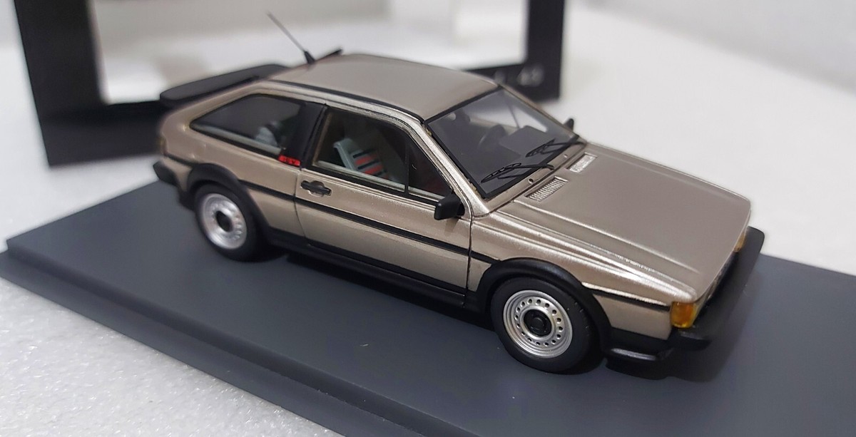 【VW特注】1/43 Scirocco R-Cup,Autostadt ミニカー s-l400.jpg