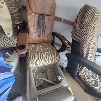 HT-1000 Human touch massage chair