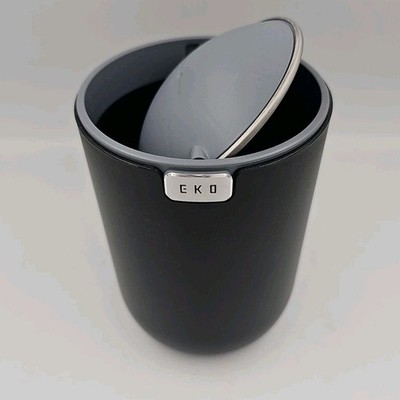 EKO Fandy Table Bin, 1.5L Mini Desk Trash Can with Swing-Top Lid Matte Black