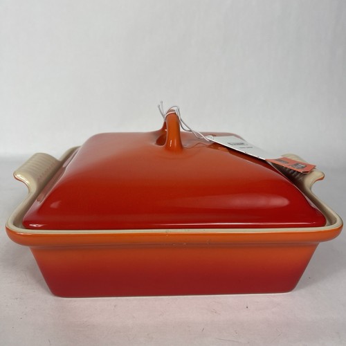 Le Creuset Shallow Square Bake Dish Volcanic 1.7 Qt Stoneware Inside Lid Chips - Picture 4 of 12
